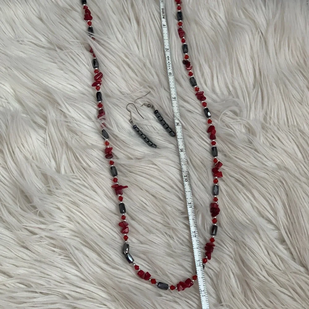 Set of Necklace or Bracelet And Earrings - Picture 4 of 8